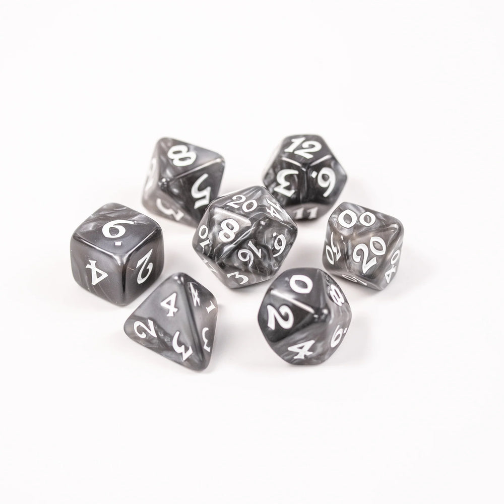 Elessia Essentials 7-Dice Set: Gray/White