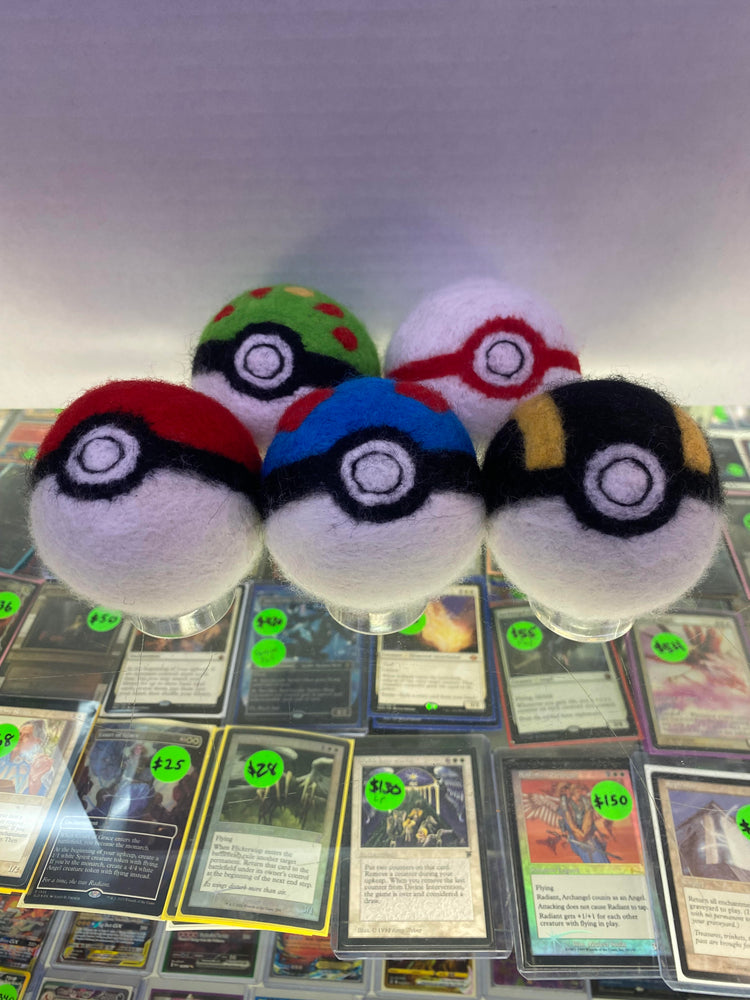 Needle Felted: Play Pokeballs