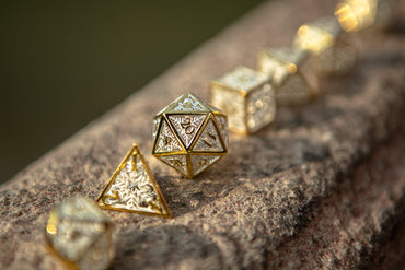 Hollow Snowflake Dice: Gold