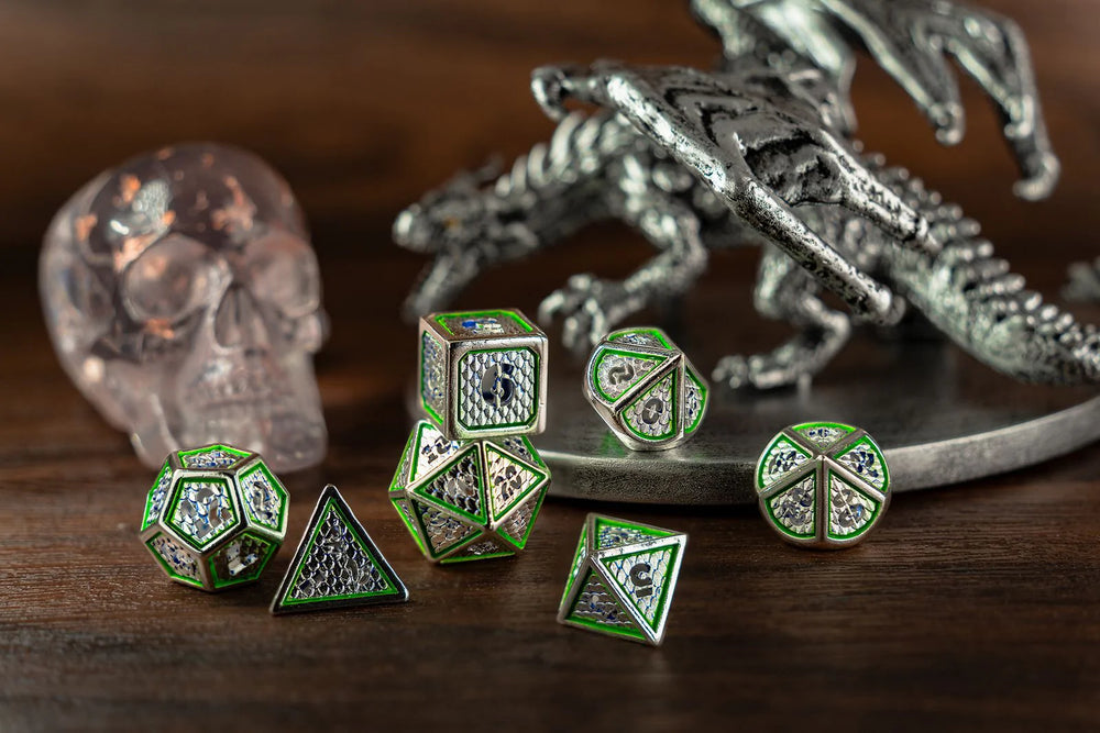 Hollow Wyvern Dice: Silver with Green
